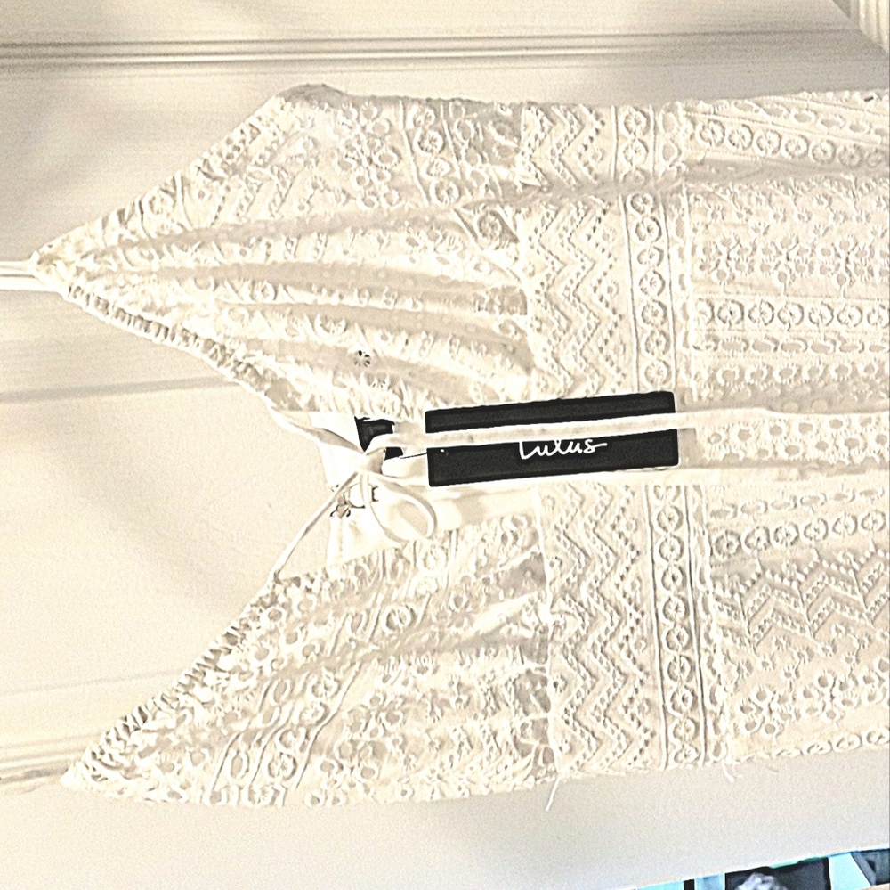 Lulu's Strapless White Lace Dress